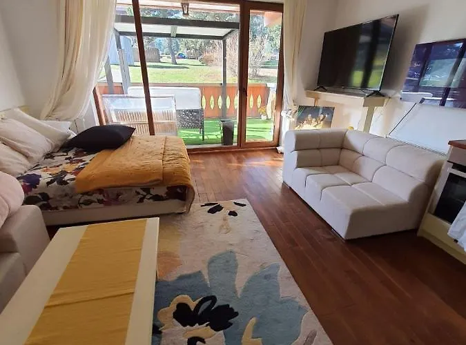 Vintage At Pirin Golf